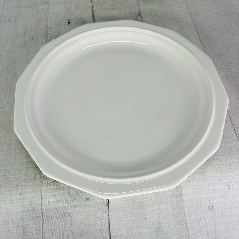 Pfaltzgraff HERITAGE WHITE Multisided Castle Mark Stoneware Dinner Plates Set 4 - Picture 4 of 16